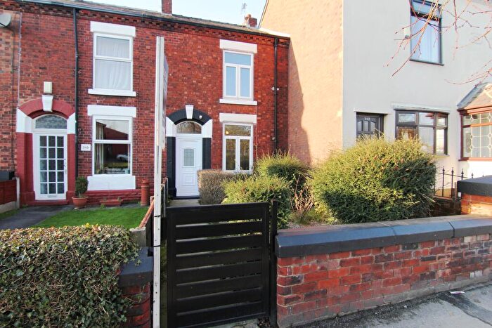 2 Bedroom Terraced House To Rent In Market Street, Droylsden, Manchester, M43
