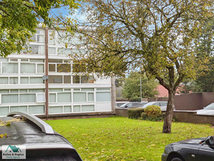 1 Bedroom Flat For Sale In Hornby Court, CH62