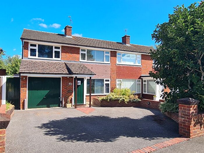 4 Bedroom Semi-Detached House For Sale In Cannon Grove, Fetcham, Surrey, KT22