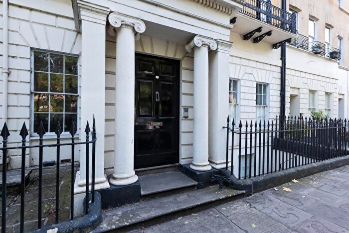 3 Bedroom Flat To Rent In Grosvenor Place, Bath, BA1