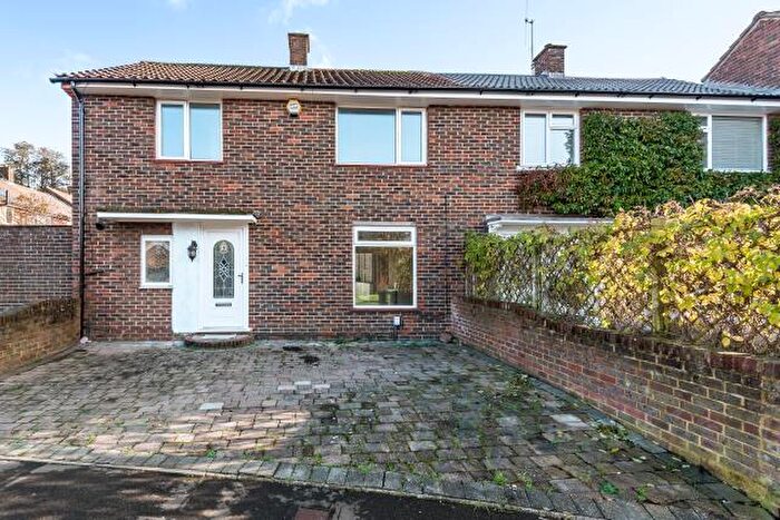 3 Bedroom Terraced House To Rent In Shelley Avenue, Bracknell, RG12