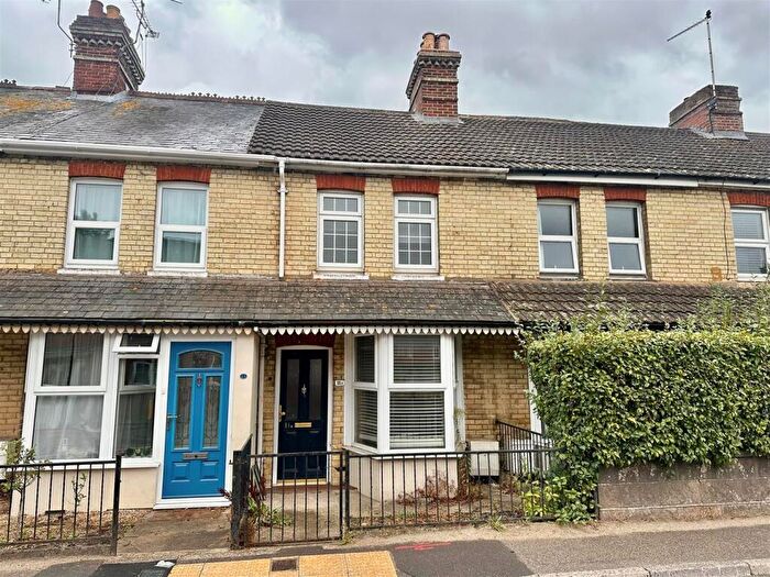 2 Bedroom Terraced House For Sale In Wrecclesham Road, Farnham, GU9