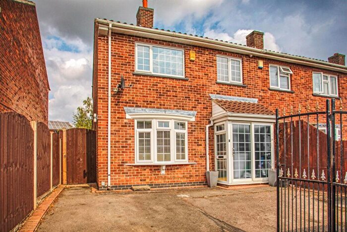 3 Bedroom Semi-Detached House For Sale In Copes Way, Chaddesden, Derby, DE21