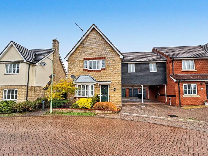 3 Bedroom Link Detached House For Sale In Linnet Drive, Stowmarket, IP14