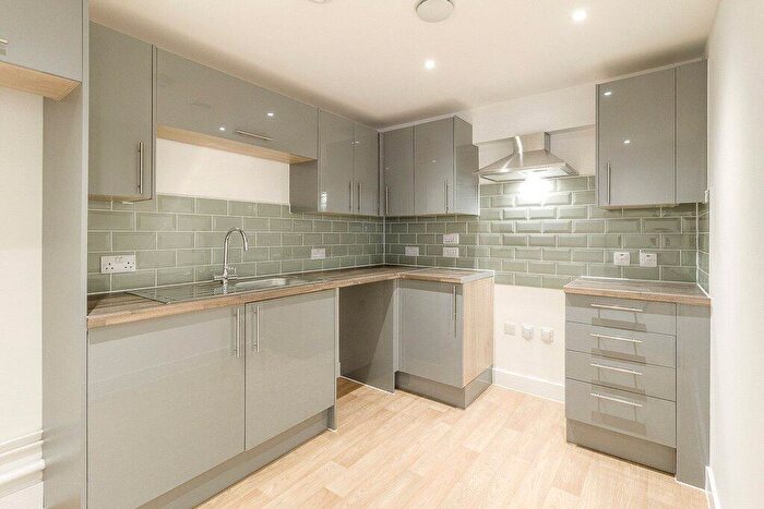 1 Bedroom Apartment To Rent In Lion Court, Southbridge, Northampton, Northamptonshire, NN4