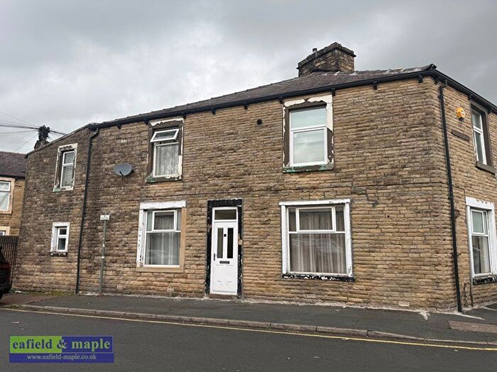 3 Bedroom Flat To Rent In Ridge Road, Burnley, BB11