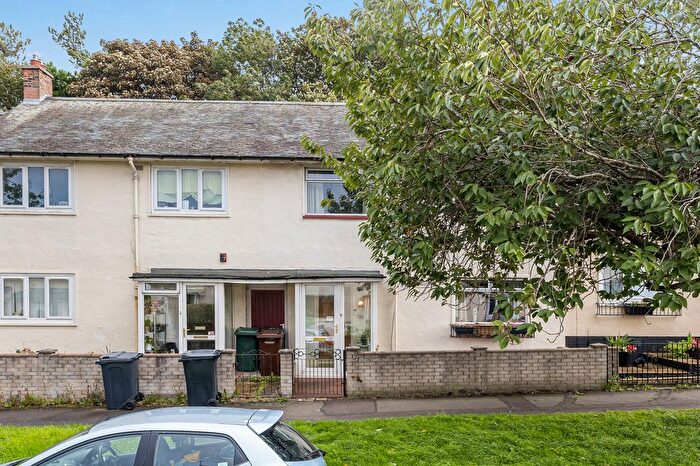 3 Bedroom Terraced House For Sale In Redgauntlet Terrace, The Inch, Edinburgh, EH16