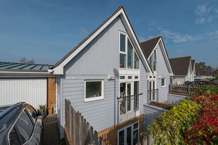 3 Bedroom Town House For Sale In Martindown Road, Whitstable, CT5
