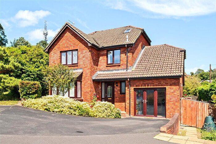 4 Bedroom Detached House For Sale In Pennsylvania, Exeter, EX4