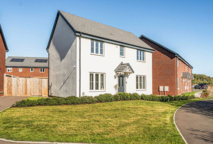 3 Bedroom Detached House For Sale In Turner Road, Bristol, Gloucestershire, BS10