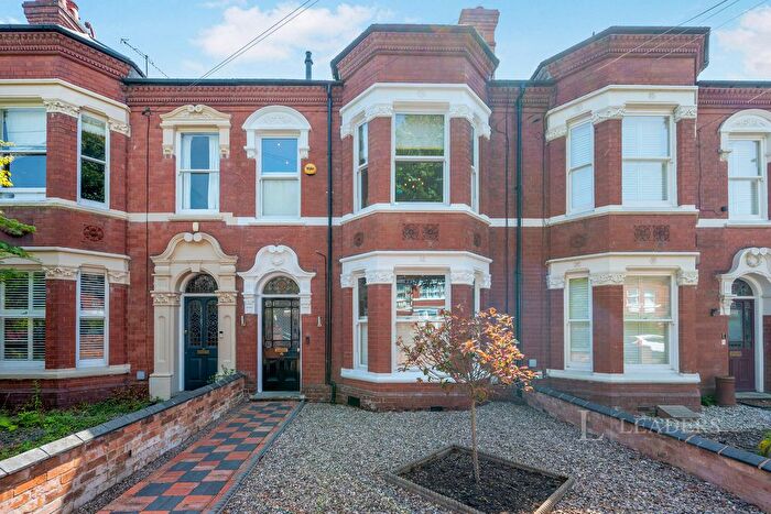 5 Bedroom Terraced House To Rent In Park Avenue, WR3