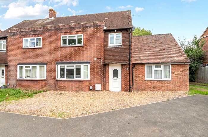 6 Bedroom Semi-Detached House For Sale In Guildford, Surrey, GU1