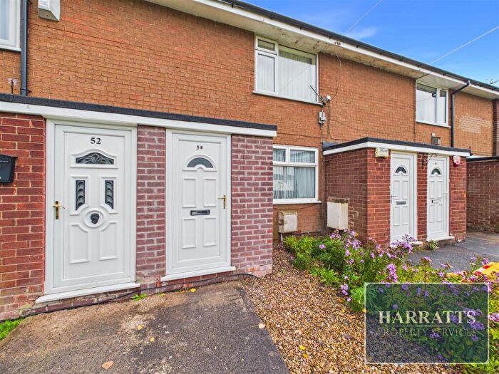 2 Bedroom Flat For Sale In Prestbury Close, Stockport, SK2