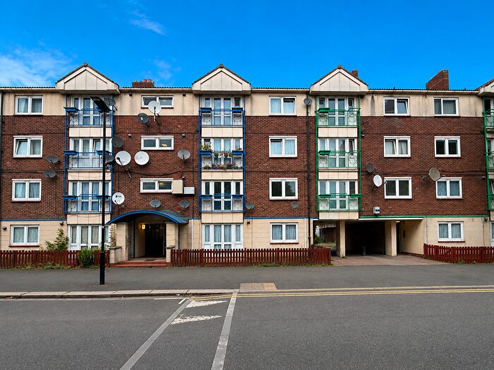2 Bedroom Flat For Sale In Woodman Street, London, E16