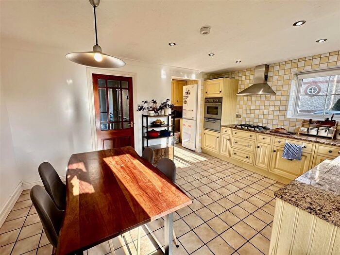 4 Bedroom Semi-Detached House For Sale In Norbury Avenue, Watford, WD24