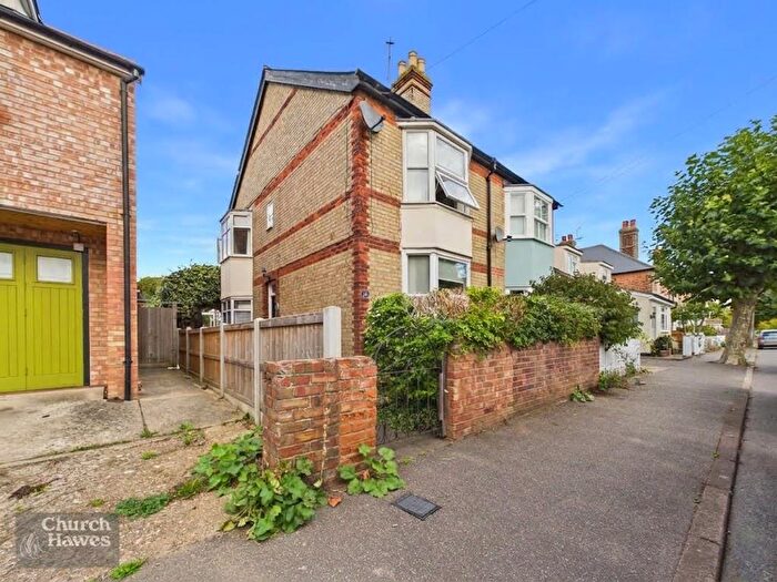 2 Bedroom Semi-Detached House For Sale In Queens Avenue, Maldon, CM9