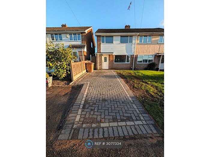 3 Bedroom Semi-Detached House To Rent In Lindon View, Walsall, WS8