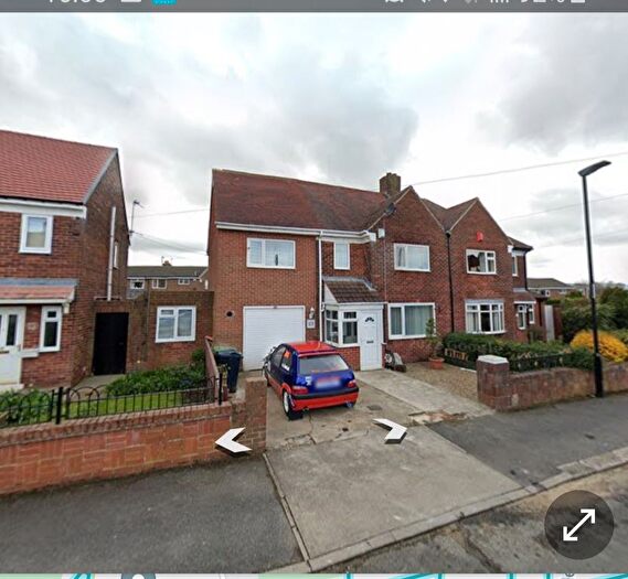 3 Bedroom Semi-Detached House To Rent In Woodside Grove, Sunderland, SR3