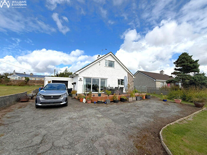 3 Bedroom Detached Bungalow For Sale In Bodffordd, Llangefni, Anglesey, LL77