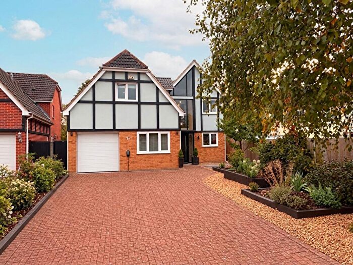 5 Bedroom Detached House For Sale In Tansur Court, St. Neots, PE19