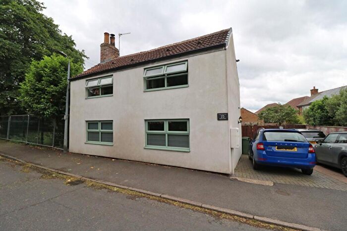 3 Bedroom Semi-Detached House For Sale In Station Road, Epworth, DN9