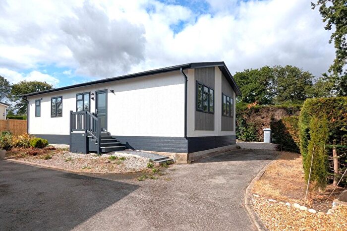 2 Bedroom Detached Bungalow For Sale In Badcocks Lane, Spurstow, CW6