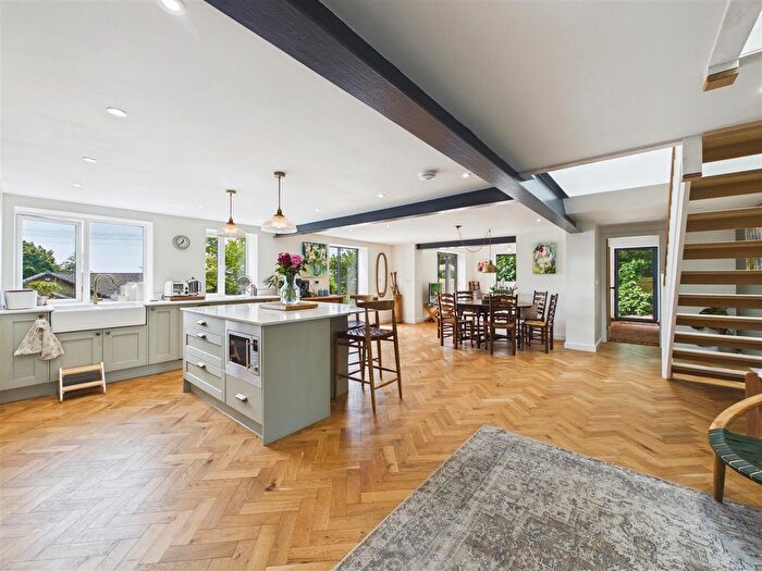 4 Bedroom Detached House For Sale In Stonewater Cottage, Town End, Apperknowle, Dronfield, S18