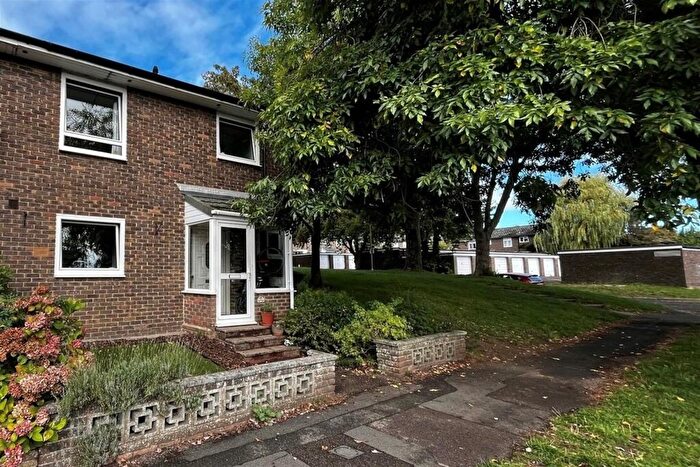 3 Bedroom End Of Terrace House To Rent In Winchester, SO23