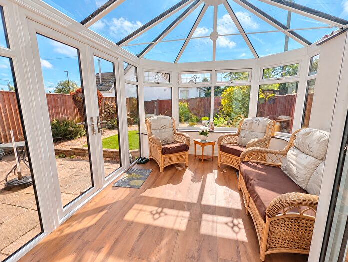3 Bedroom Detached House For Sale In Chartwell Close, Paignton, TQ3