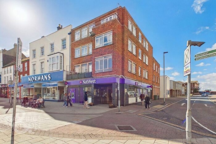 3 Bedroom Flat For Sale In The Conge, Great Yarmouth, NR30