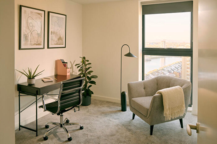3 Bedroom Flat To Rent In Platform Block A, Anderston Quay, Glasgow, Glasgow City, G3