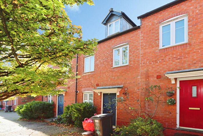 3 Bedroom Terraced House For Sale In Blandamour Way, Bristol, Somerset, BS10