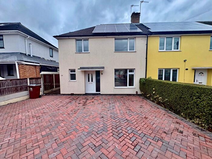 3 Bedroom House To Rent In Wrenthorpe Vale, Clifton, NG11