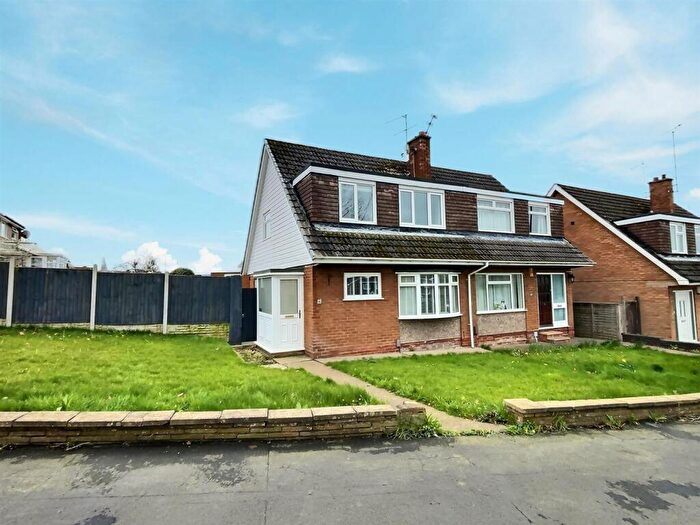 3 Bedroom Semi-Detached House For Sale In Ladybank Road, Mickleover, Derby, DE3