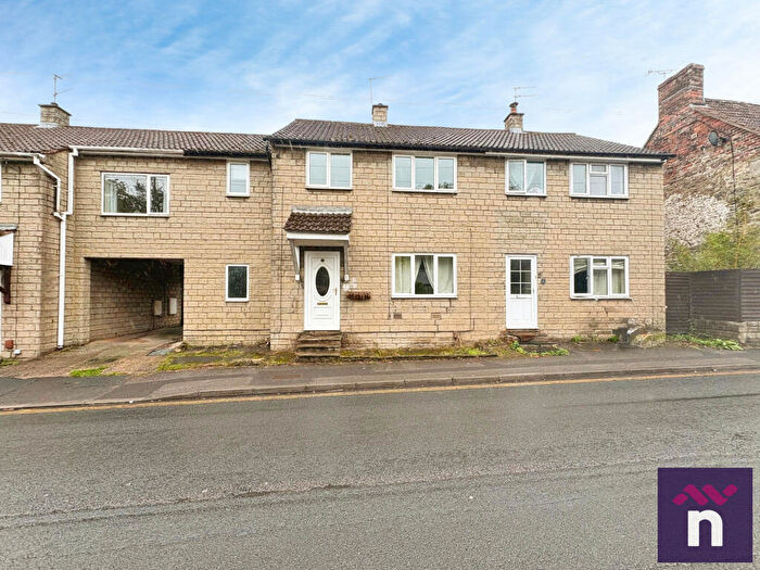 4 Bedroom Terraced House For Sale In West Street, Warminster, BA12