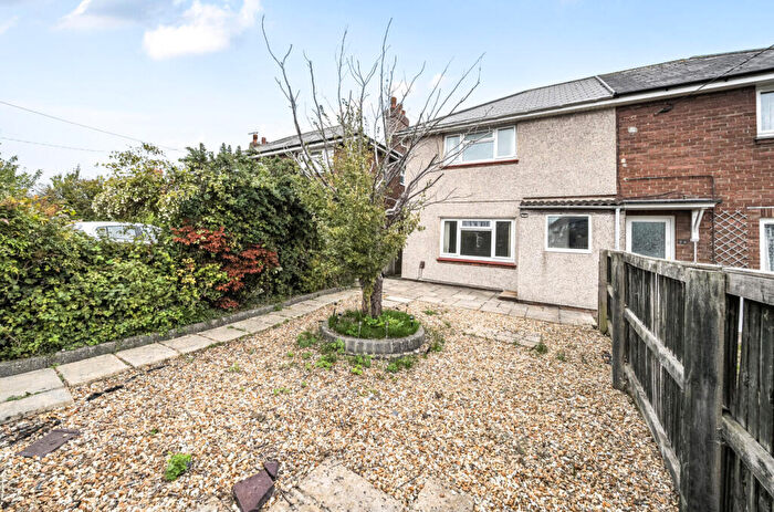3 Bedroom Semi-Detached House For Sale In Perrys Lane, Wroughton, Swindon, SN4