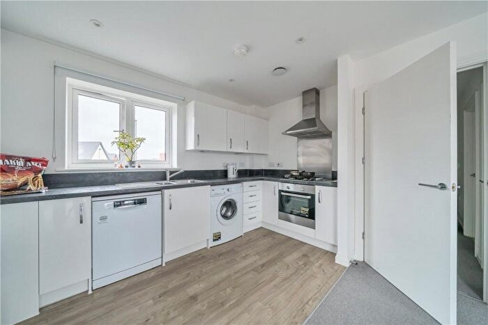 1 Bedroom Apartment To Rent In Croxden Way, Daventry, NN11