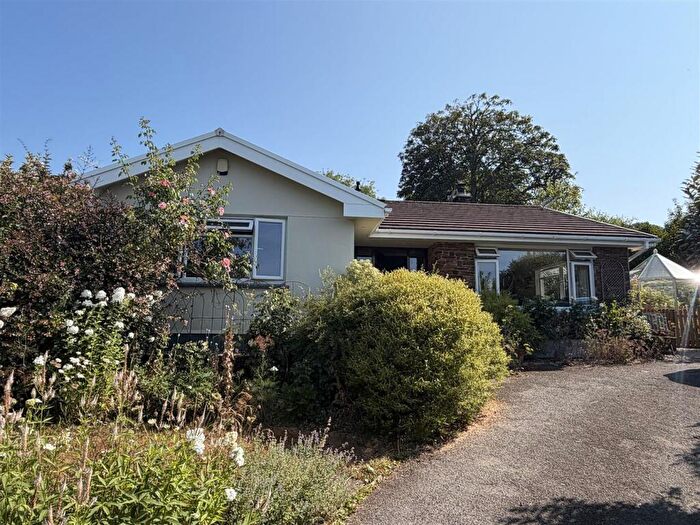 2 Bedroom Detached Bungalow For Sale In Reeds Park, Lostwithiel, PL22