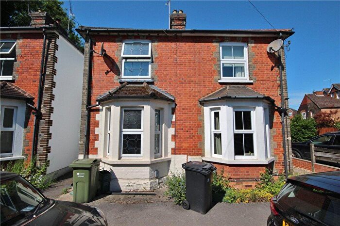 2 Bedroom Semi-Detached House To Rent In Linden Road, Guildford, Surrey, GU1