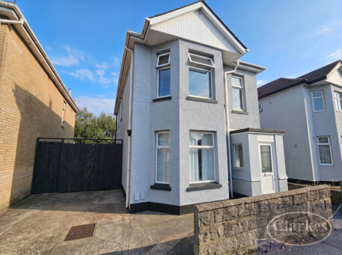 6 Bedroom Detached House To Rent In Columbia Road, Ensbury Park, BH10