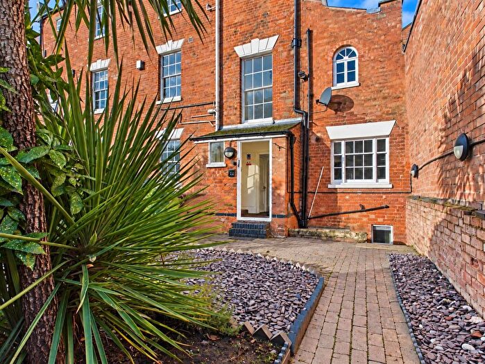 1 Bedroom Flat To Rent In Dale Street, Leamington Spa, CV32