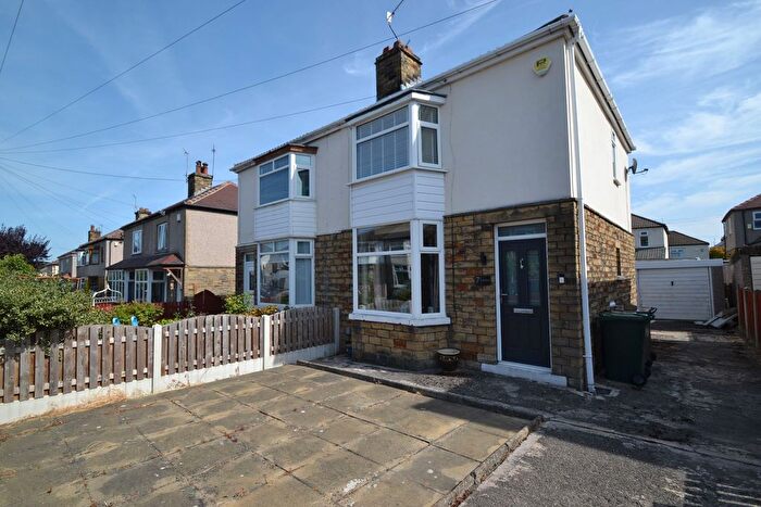 2 Bedroom Semi-Detached House For Sale In Glenholme, Shipley, BD18