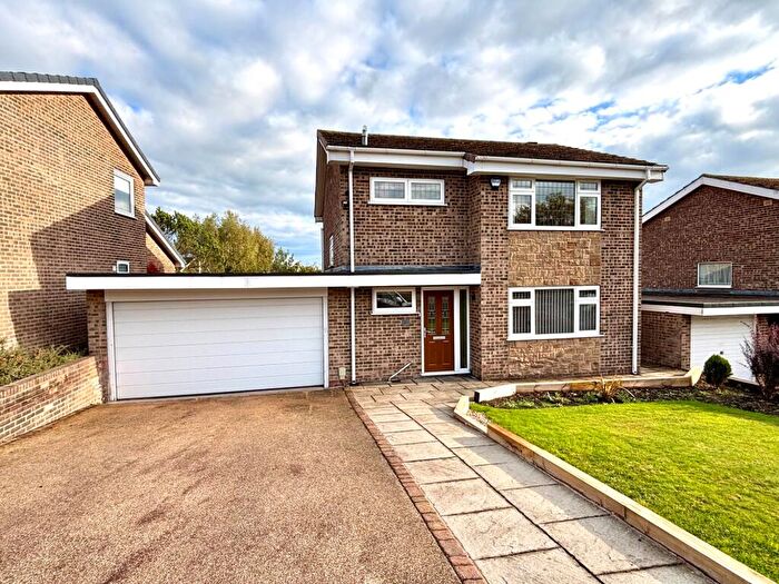 3 Bedroom Detached House For Sale In Lums Hill Rise, Matlock, Derbyshire, DE4