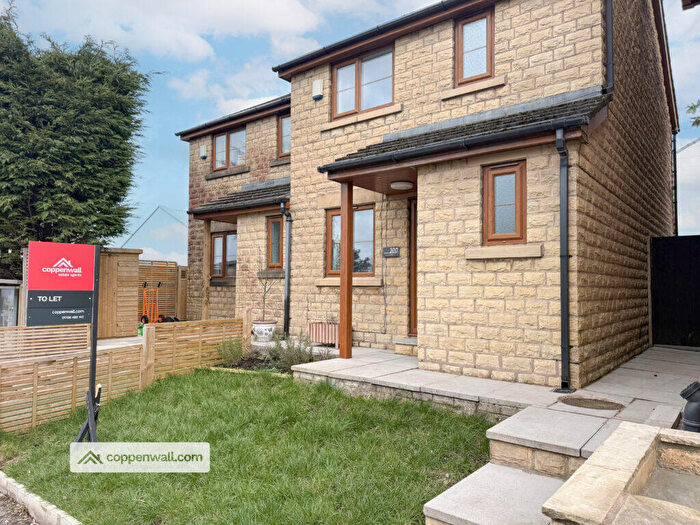 3 Bedroom Semi-Detached House To Rent In Manchester Road, Burnley, BB11