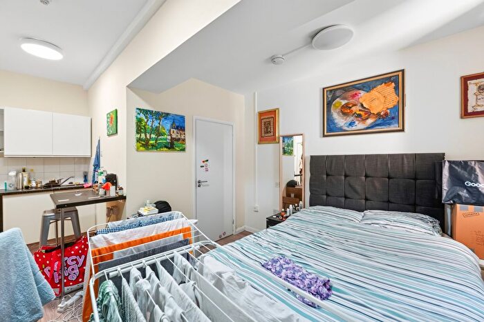 Studio To Rent In Coldharbour Lane, London, SW9