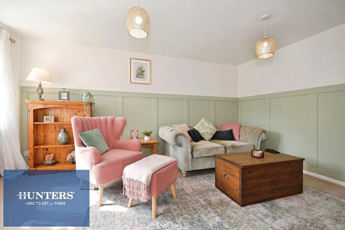 3 Bedroom Semi-Detached House For Sale In Acacia Avenue, Hollingwood, Chesterfield, S43