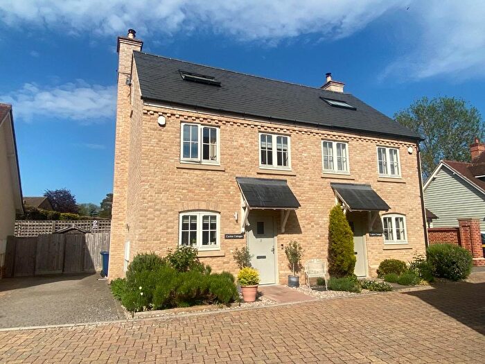 3 Bedroom Semi-Detached House For Sale In The Pastures, Harston, Cambridge, CB22