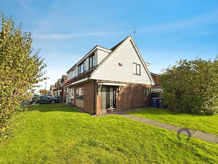 3 Bedroom Semi-Detached House For Sale In Meriden Close, Radcliffe, Manchester, Greater Manchester, M26