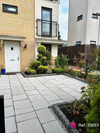 4 Bedroom End Of Terrace House For Sale In Circus Drive, Cambridge, CB4