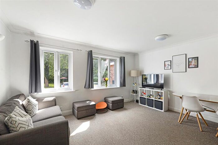 2 Bedroom Flat For Sale In Porters Close Petteridge, Petteridge, TN12